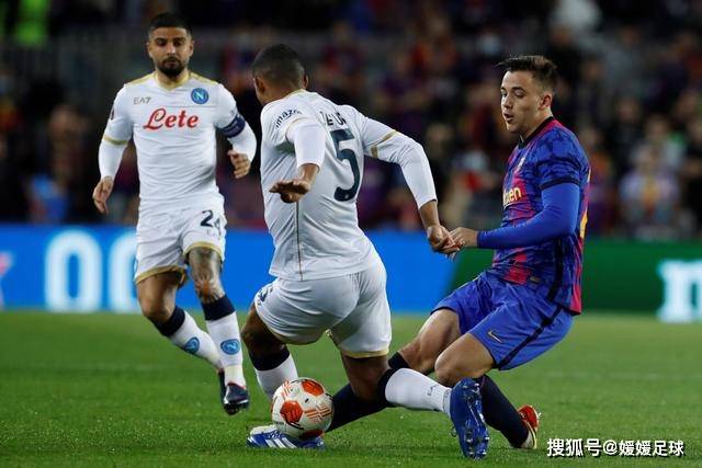 世界杯夺冠两周年，安东内拉晒梅西和金杯同框照